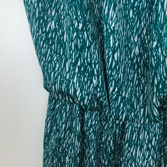Collective Concepts Green Print Tunic Dress - Picture 4 of 8